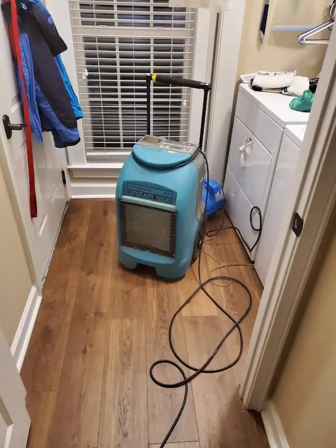 Commercial dehumidifier deployed for Flood Damage Cleanup in Canyon Lake